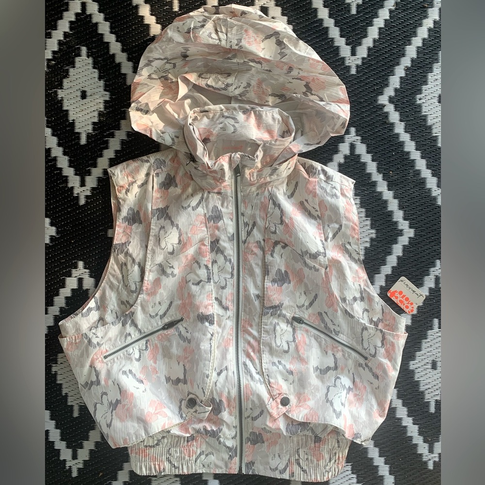 NWT- Free People Movement -Ivory Floral Fitness Vest